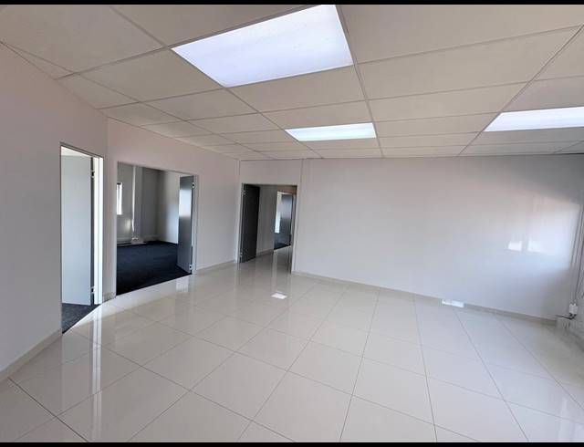 199M² OFFICE TO LET IN KYALAMI